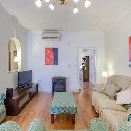 Holiday home Charming 3br Townhouse With Terraces In By 360 Estates