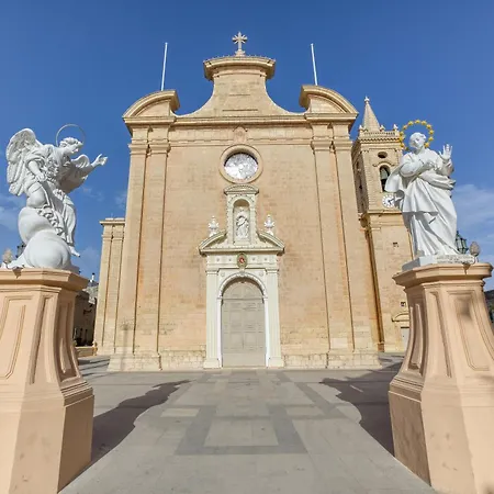 Prázdninový dům Charming 3br Townhouse With Terraces In By 360 Estates Balzan