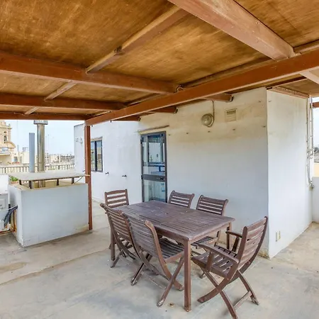 Holiday home Charming 3br Townhouse With Terraces In By 360 Estates Balzan