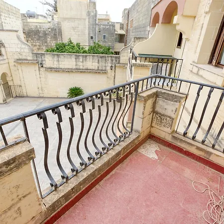 Charming 3br Townhouse With Terraces In By 360 Estates Holiday home *