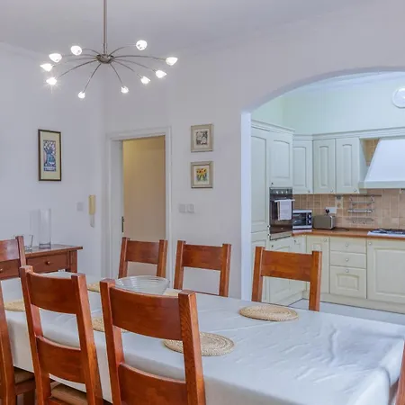 Holiday home Charming 3br Townhouse With Terraces In By 360 Estates Balzan