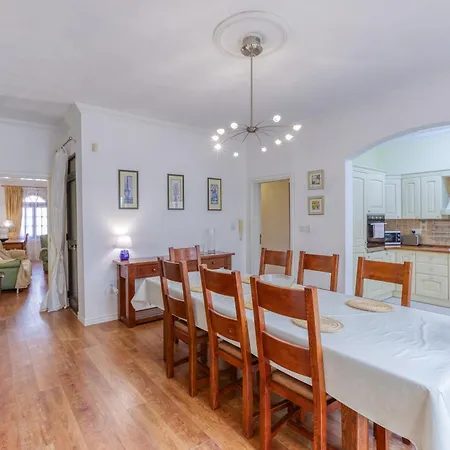 Holiday home Charming 3br Townhouse With Terraces In By 360 Estates Balzan