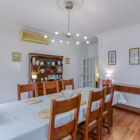 Holiday home Charming 3br Townhouse With Terraces In By 360 Estates *