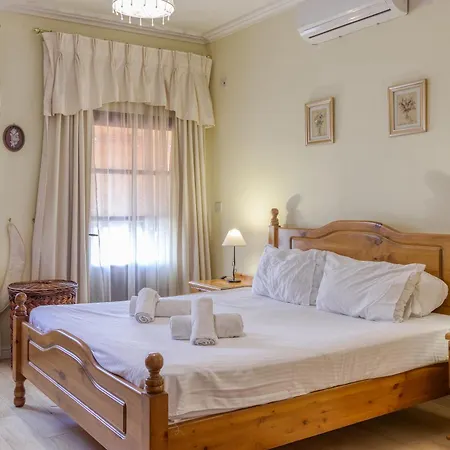 Charming 3br Townhouse With Terraces In By 360 Estates