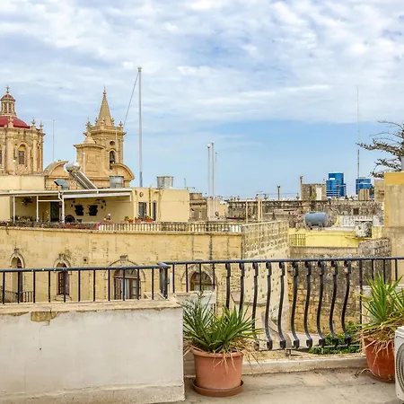 Charming 3br Townhouse With Terraces In By 360 Estates *