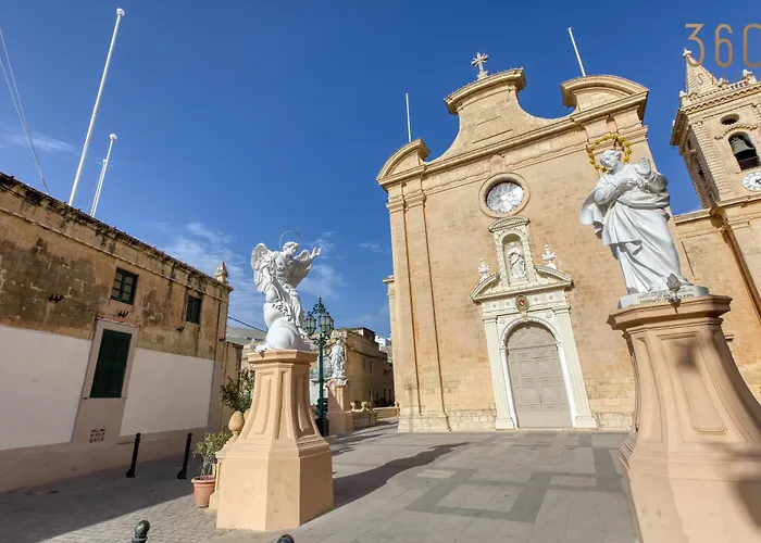 Charming 3br Townhouse With Terraces In By 360 Estates Casa vacanze