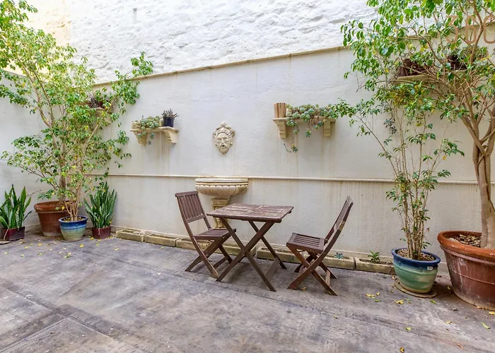 Casa vacanze Charming 3br Townhouse With Terraces In By 360 Estates Balzan