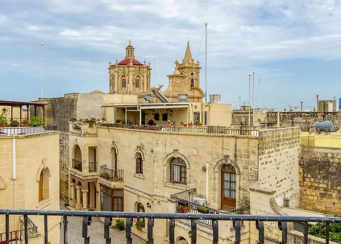 Casa vacanze Charming 3br Townhouse With Terraces In By 360 Estates