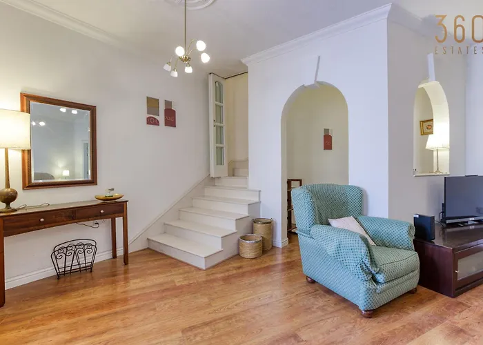 Casa vacanze Charming 3br Townhouse With Terraces In By 360 Estates Balzan