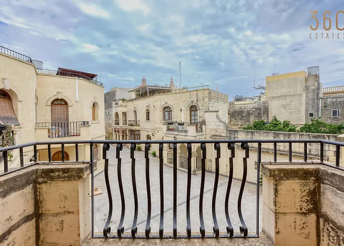 Charming 3br Townhouse With Terraces In By 360 Estates Balzan