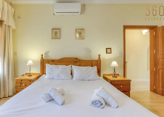 Charming 3br Townhouse With Terraces In By 360 Estates